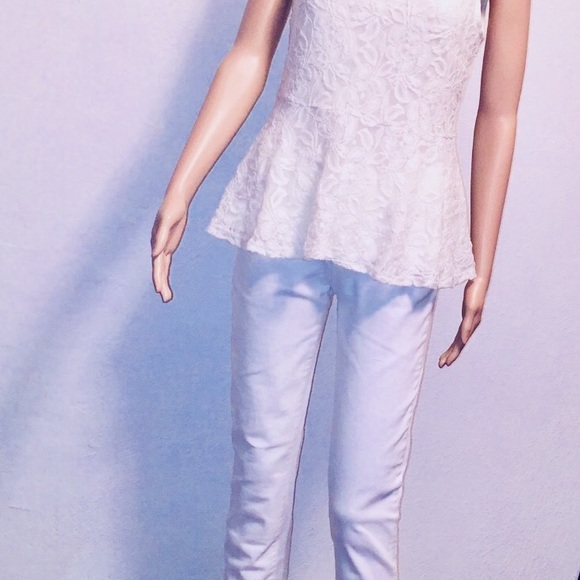 10113 White lace lined blouse size 6 - Picture 2 of 5